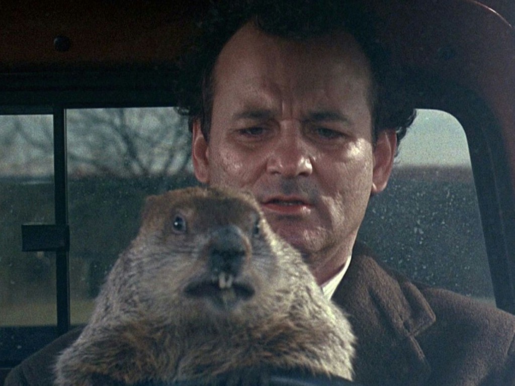 15 Najlepsze Komedie na HBO Max i Netflix - Wiosna 2025 Dzień świstaka (1993) - Klasyk komedii dostępny na platformach