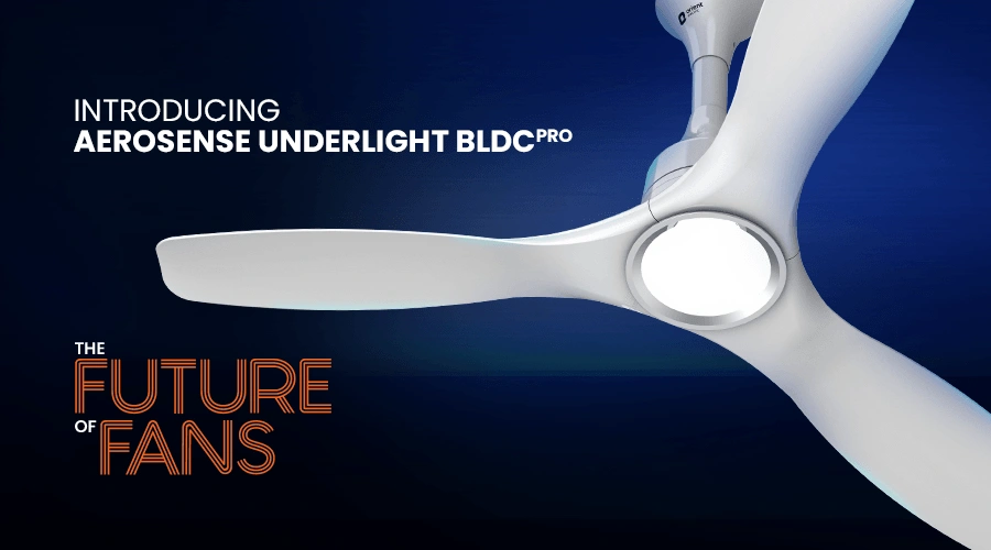 Jaki Wentylator Na Upały? Ranking wentylatorów stojących 2025 Aerosense Underlight BLDC Pro smart ceiling fan with integrated light, showcasing modern design against a blue background.