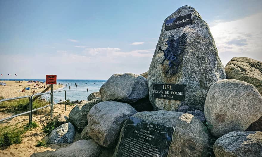 12 Najpiękniejsze Plaże w Polsce: Nieznane Zatoki i Dzikie Wybrzeża Hel – koniec Polski z widokiem na trzy strony morza