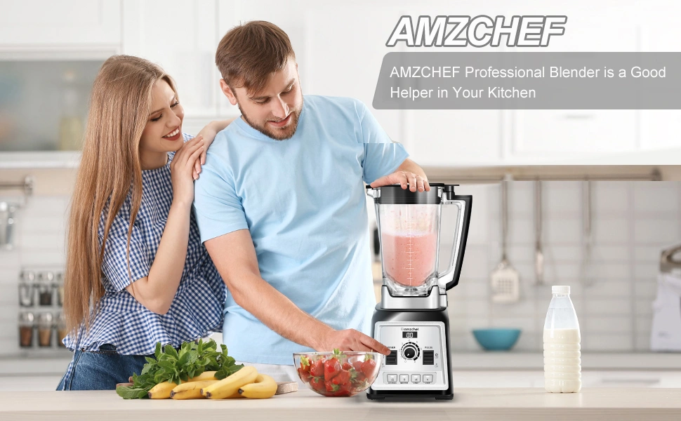 Najlepszy Blender Kielichowy – Porównanie TOP 8 Modeli Couple using AMZCHEF 2000W blender with strawberries, bananas, and milk on kitchen counter for smoothie making.