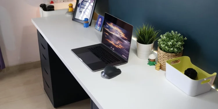 Jak wybrać najlepszy laptop do nauki w 2025 roku? najlepszy laptop do nauki